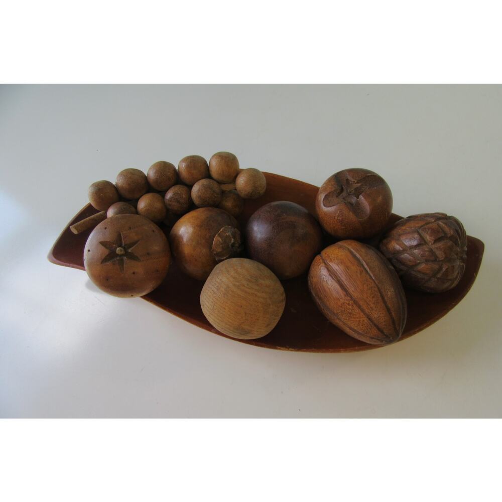 Vintage Leaf Shaped Wood Bowl And Assorted Wood Fruit 9 Pieces Including Bowl